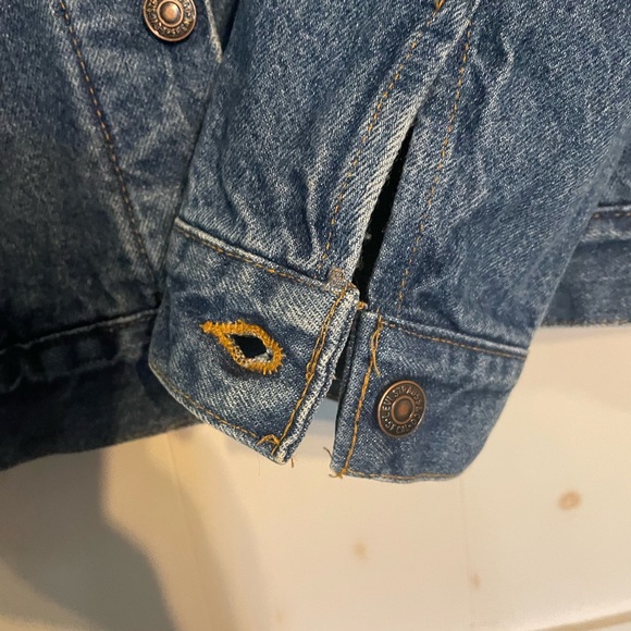 Made in the USA , blanket lined Levi’s jacket in great condition. - Picture 4 of 8